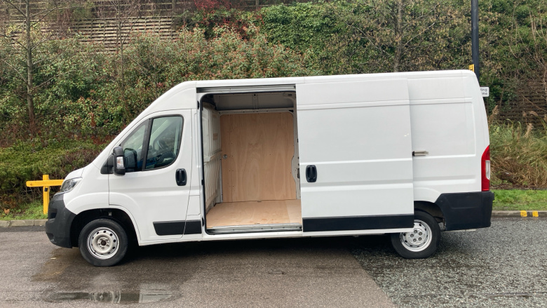 Citroen Relay 35 L3 Diesel 2.2 BlueHDi H2 Van 140ps Enterprise Edition